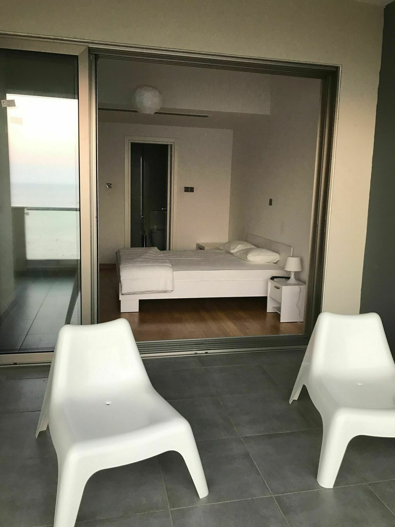 Finikoudes Luxury Apartments ラルナカ エクステリア 写真