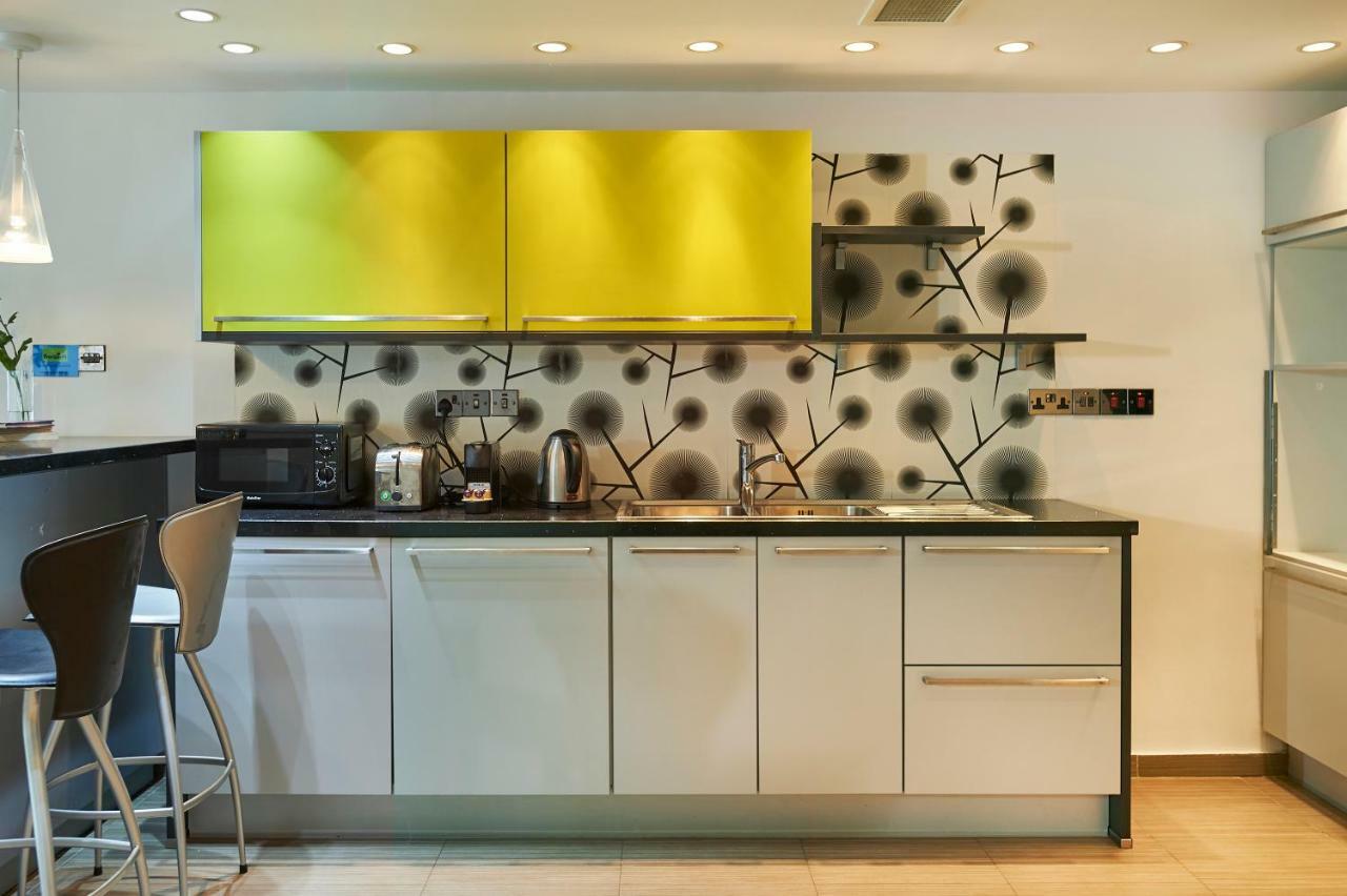 Finikoudes Luxury Apartments ラルナカ エクステリア 写真